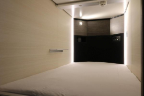 Cabin & Capsule Hotel J-SHIP Osaka Namba - Vacation STAY 24728v, Ōsaka